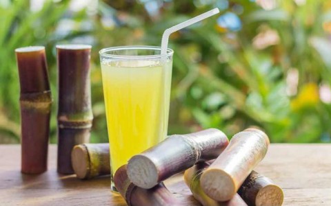 Nước mía - Thức uống đại kỵ đối với 4 loại người sau!